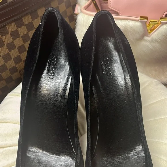GUCCI VELVET HEELS - Picture 6 of 7